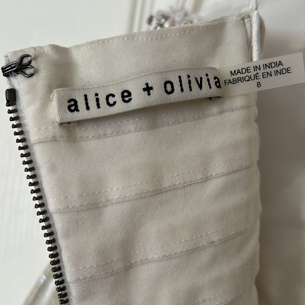 Alice + Olivia Tibby Babydoll Dress beige - Picture 9 of 10